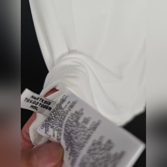 Tommy Hilfiger 3/4 sleeves in beautiful white Color! - Picture 7 of 8